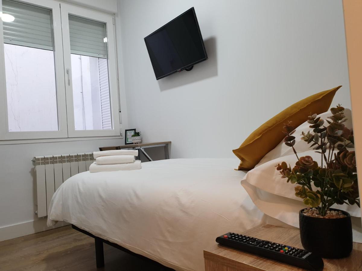 Norte Oviedo Rooms מדריד מראה חיצוני תמונה
